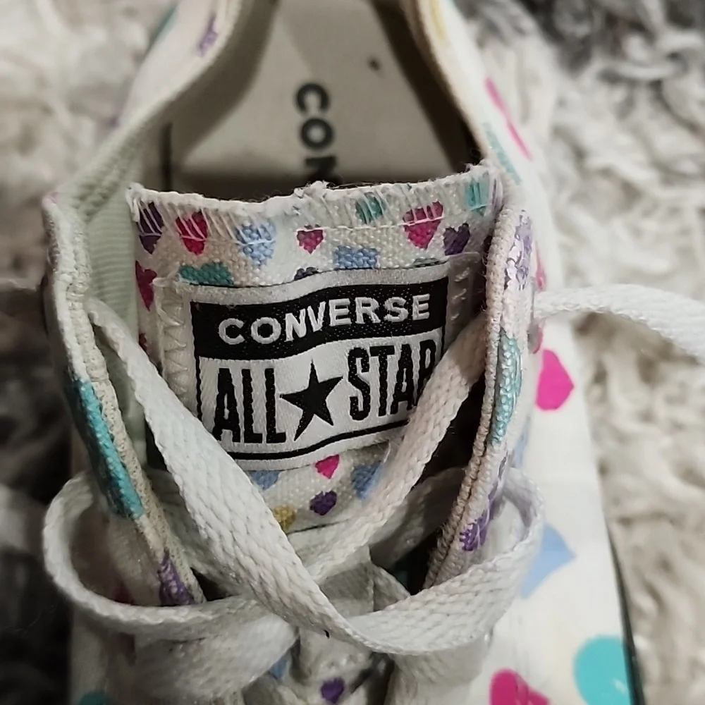 Converse Girls Chuck Taylor All Star Lace Up Heart Pattern Sneaker Shoes